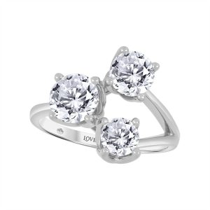 Three Separated Diamonds Set in Split Band Design (White Gold)